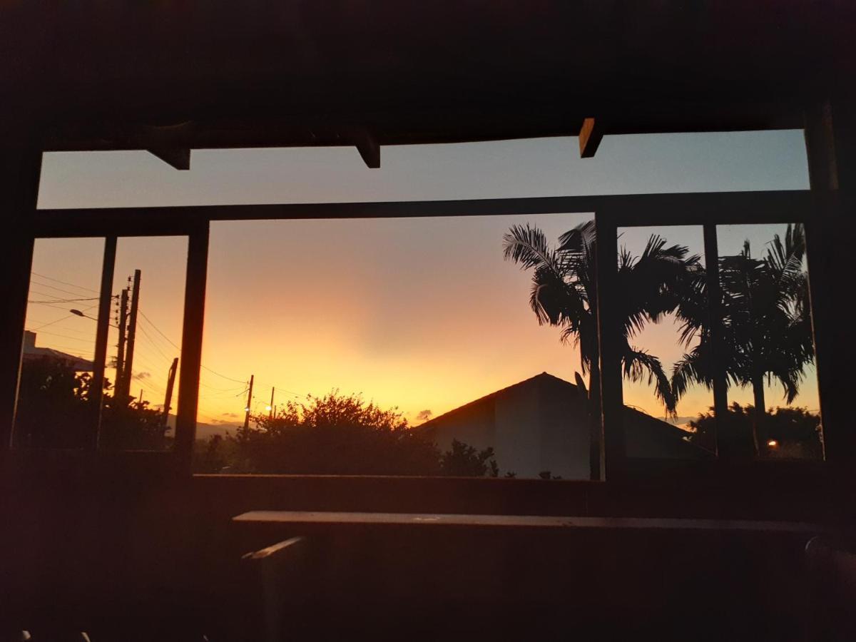 Jabuticasa Cabana De Madeira Na Praia 佩尼亚 外观 照片